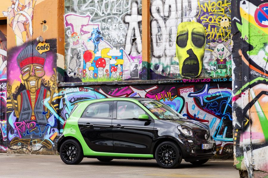  Smart ForFour Prime Electric Drive 2017 года  (WW) (фото 15 из 36)